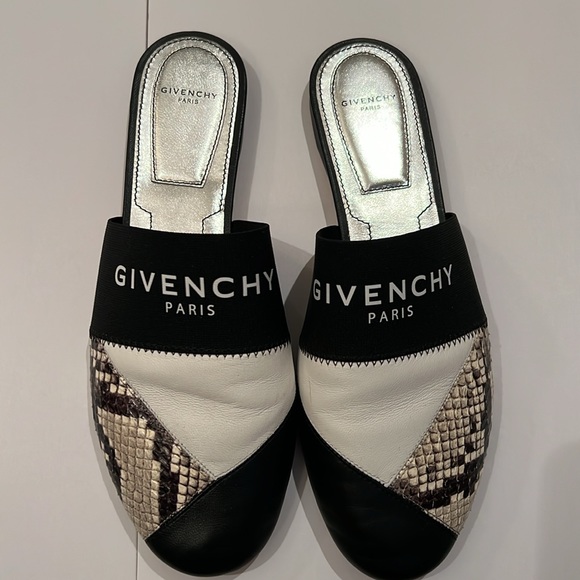 COPY - Beautiful Givenchy of Paris, ladies size 38 shoes - Picture 3 of 7